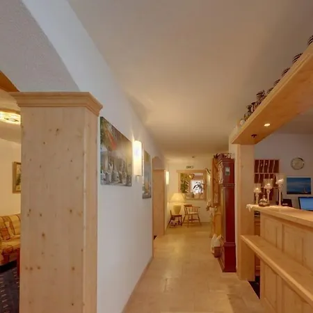 Berghof Наудерс