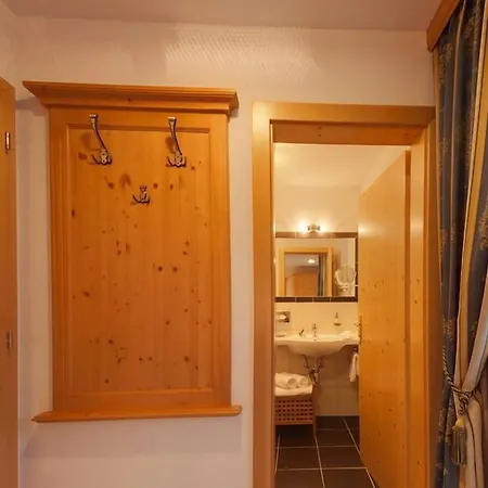 Hotel Berghof Nauders